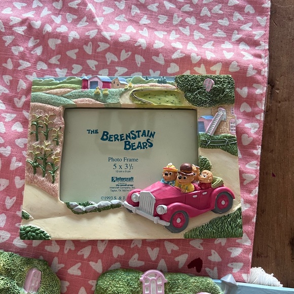 Berenstein Bears Picture Frames - Picture 3 of 4